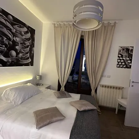 Isoco House Appartement *