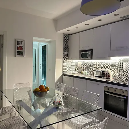 Appartement Isoco House *