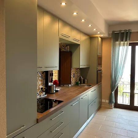 Isoco House Apartamento *