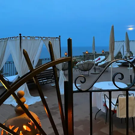 Apartament Isoco House